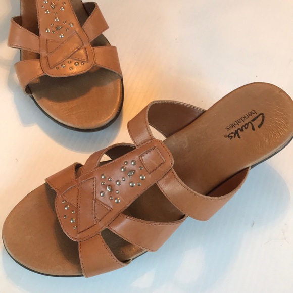 clarks sandals for women's on clearance